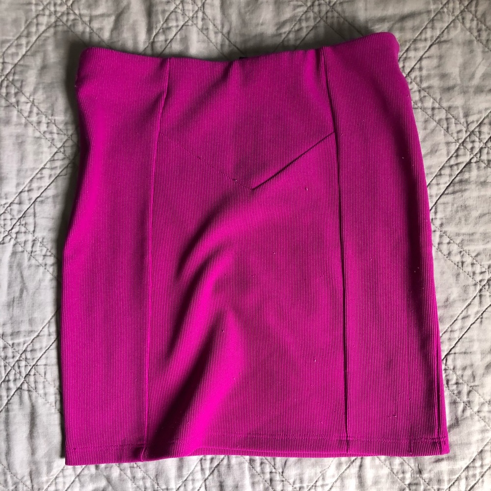Adorable purple mini skirt